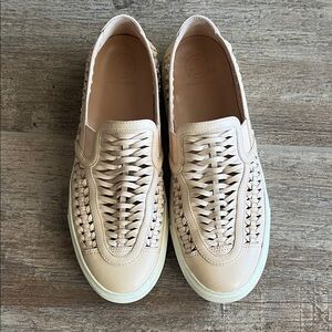 Tory Burch Huaraches Woven Sneakers size 9